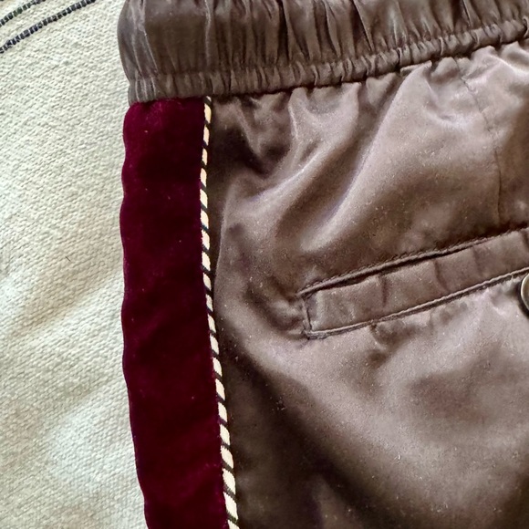 Diesel Men’s Pants size Medium Black with Burgundy Stripe and Logo - Picture 5 of 13